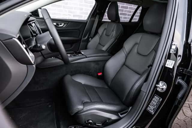 Volvo V60 (2025) thumbnail 6
