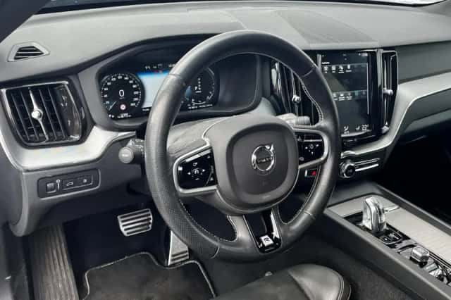 Volvo XC60 (2018) thumbnail 6