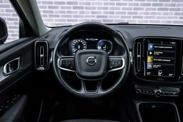 Volvo XC40 (2020) thumbnail 5