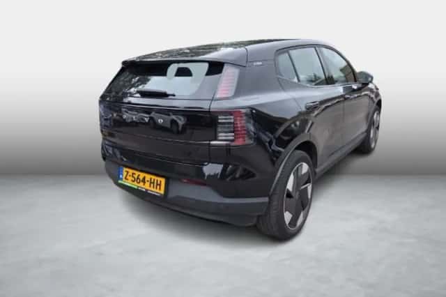 Volvo EX30 (2024) thumbnail 2