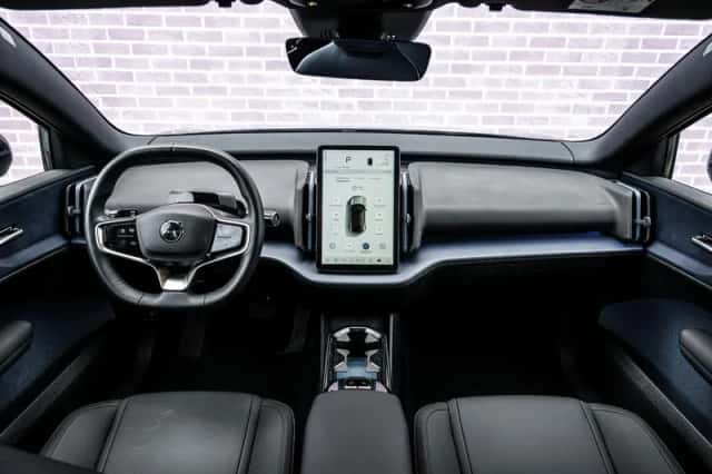 Volvo EX30 (2024) thumbnail 5