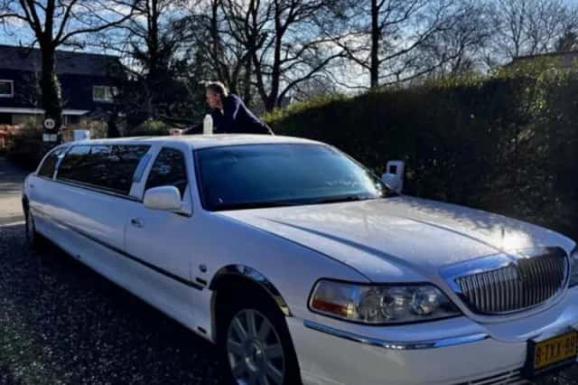Lincoln Town Car (2004) thumbnail 4