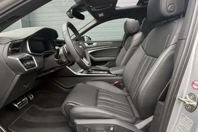Audi A6 (2023) thumbnail 4