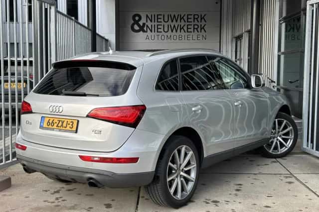 Audi Q5 (2013) thumbnail 2