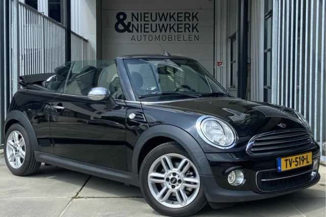 MINI Cooper (2015) thumbnail 4