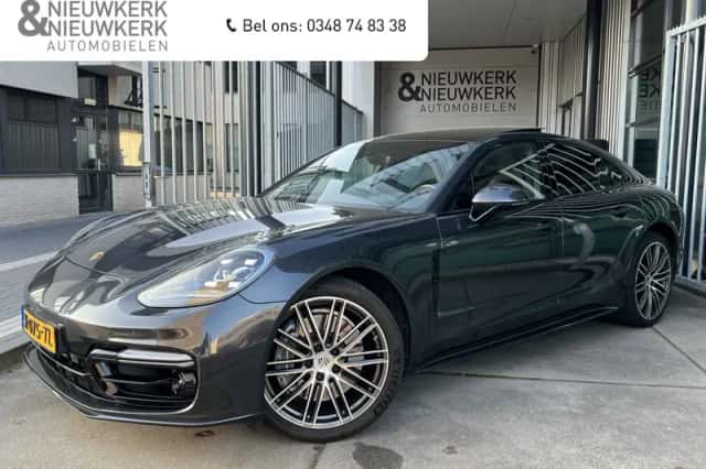 Porsche Panamera (2020) thumbnail 1
