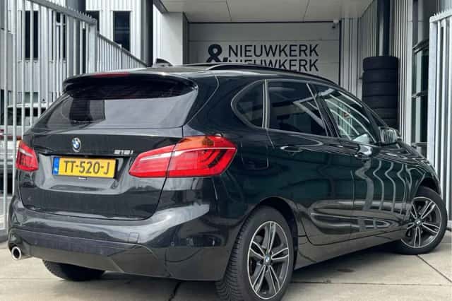 BMW 2-Serie Active Tourer (2018) thumbnail 2
