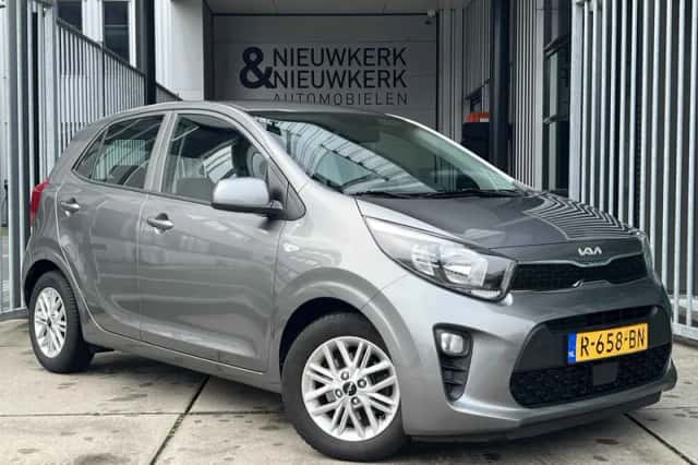 Kia Picanto (2022) thumbnail 3