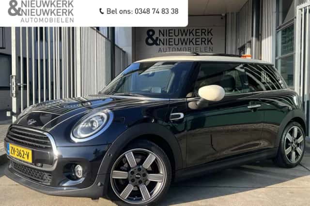 MINI Cooper (2019) thumbnail 1