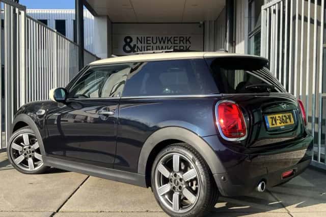 MINI Cooper (2019) thumbnail 4