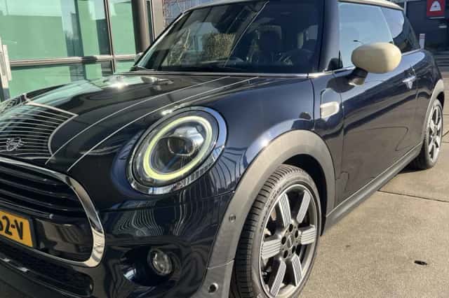 MINI Cooper (2019) thumbnail 5