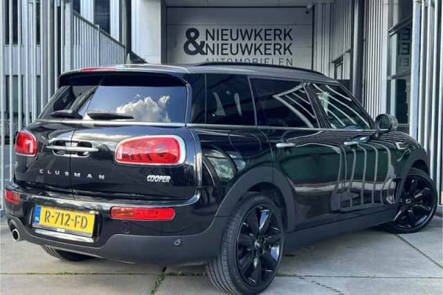 MINI Clubman (2019) thumbnail 2