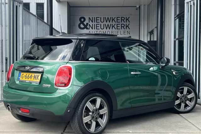 MINI Cooper (2019) thumbnail 2