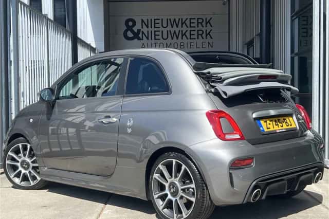 Fiat 500 (2019) thumbnail 4