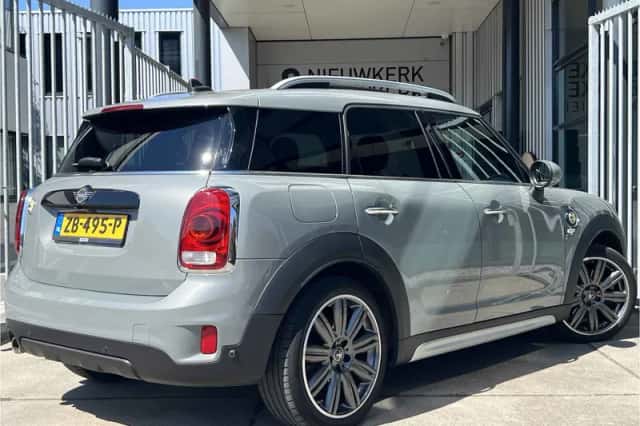 MINI Countryman (2019) thumbnail 2