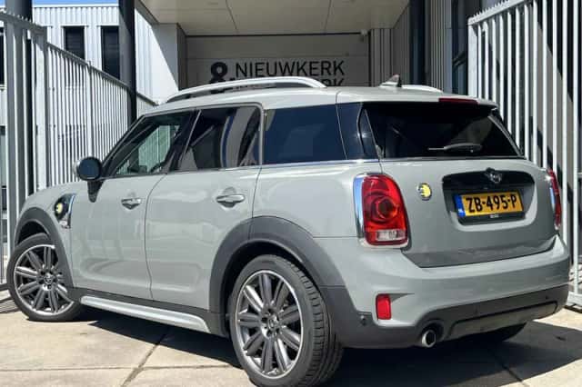 MINI Countryman (2019) thumbnail 4
