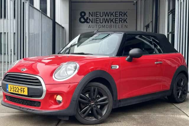 MINI Cooper (2017) thumbnail 2
