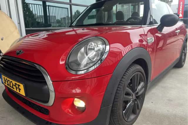 MINI Cooper (2017) thumbnail 6