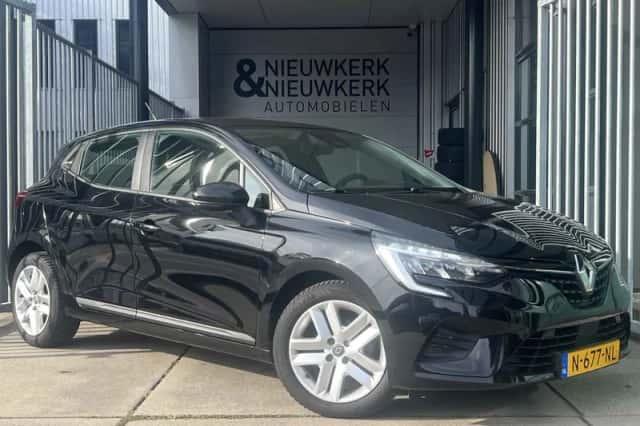 Renault Clio (2021) thumbnail 3