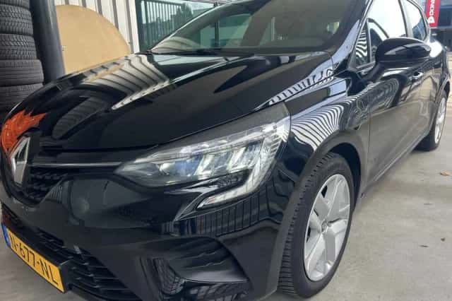 Renault Clio (2021) thumbnail 5