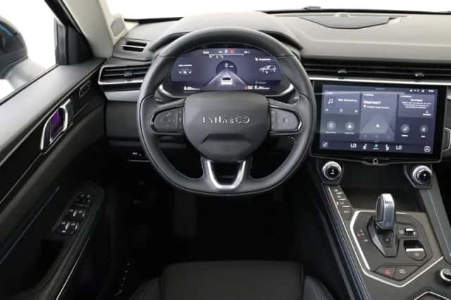 Lynk & Co 01 (2023) thumbnail 1