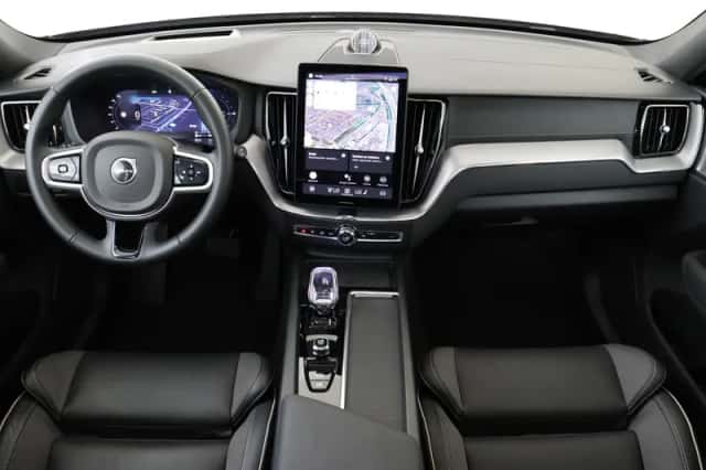 Volvo XC60 (2025) thumbnail 3