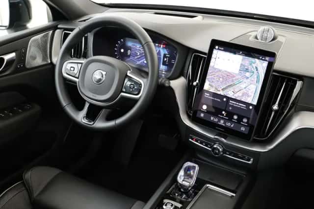 Volvo XC60 (2025) thumbnail 5