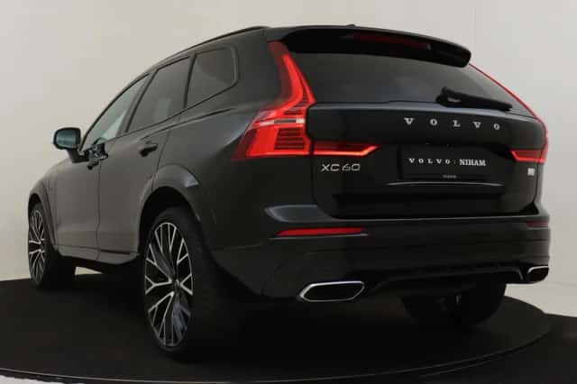 Volvo XC60 (2021) thumbnail 4