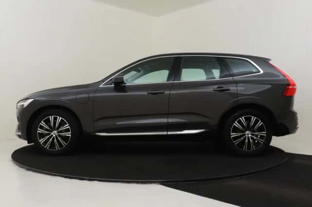Volvo XC60 (2022) thumbnail 6