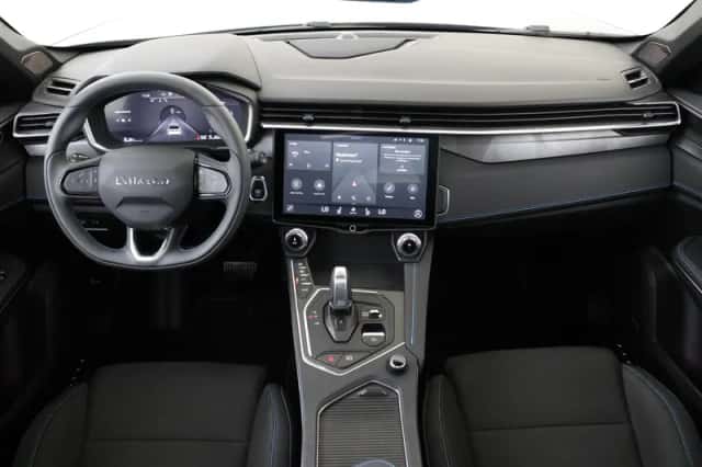 Lynk & Co 01 (2023) thumbnail 3