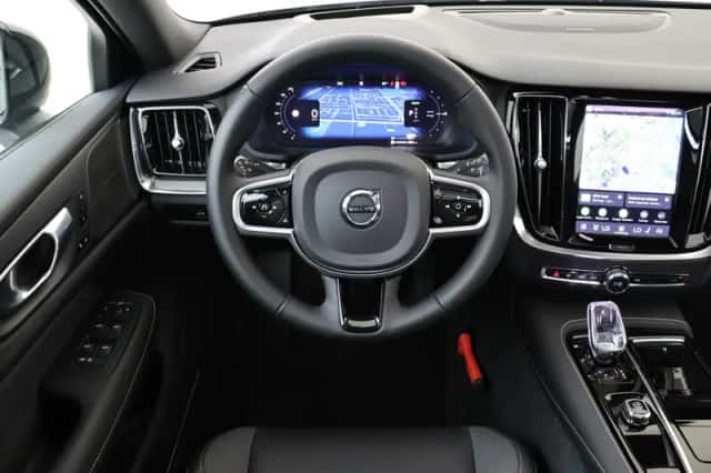 Volvo V60 (2026) thumbnail 1