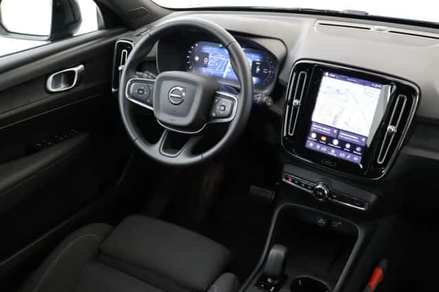 Volvo EX40 (2025) thumbnail 5
