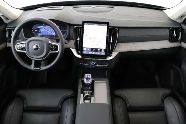 Volvo XC90 (2025) thumbnail 5