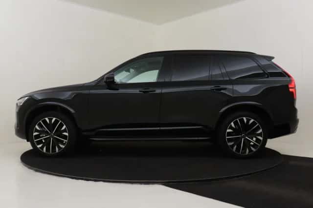 Volvo XC90 (2025) thumbnail 6