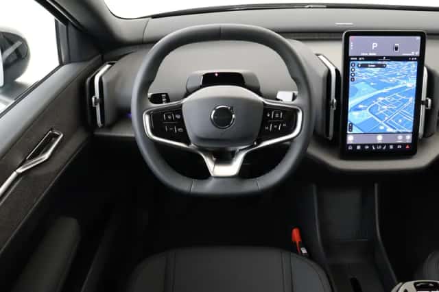 Volvo EX30 (2026) thumbnail 1