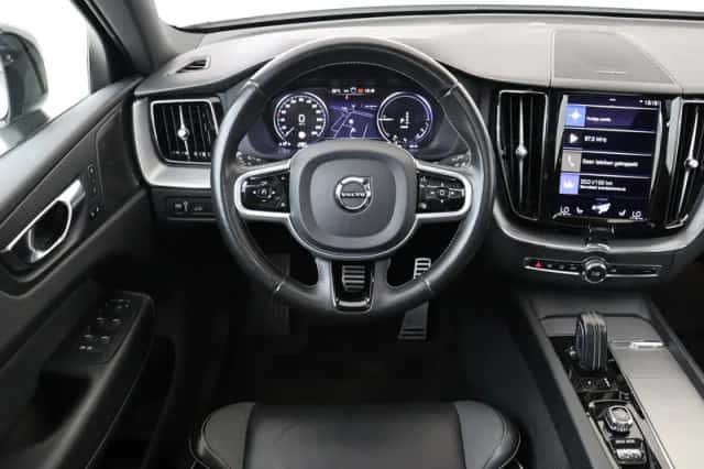 Volvo XC60 (2021) thumbnail 1