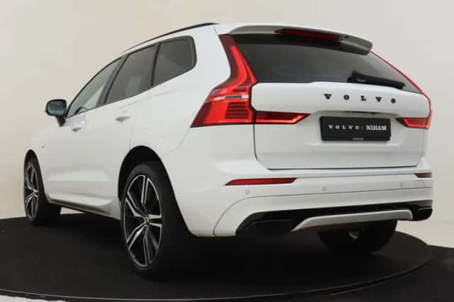 Volvo XC60 (2021) thumbnail 4