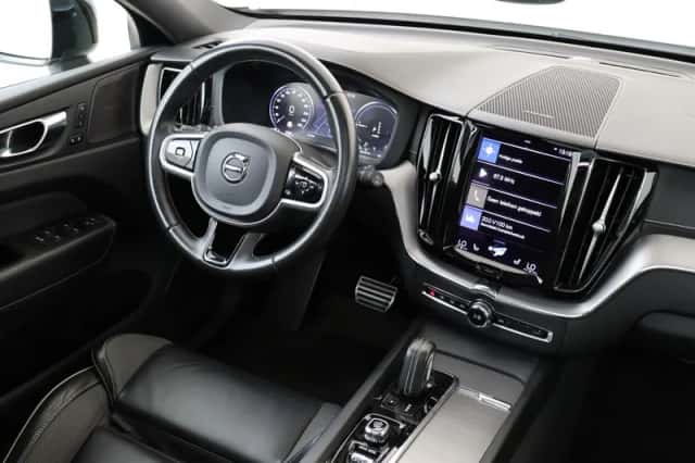 Volvo XC60 (2021) thumbnail 5