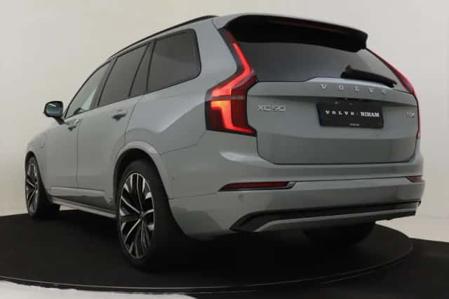 Volvo XC90 (2026) thumbnail 4