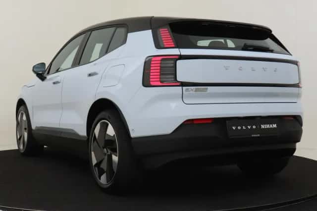 Volvo EX30 (2026) thumbnail 4
