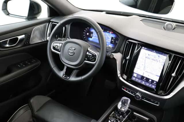 Volvo V60 (2025) thumbnail 5