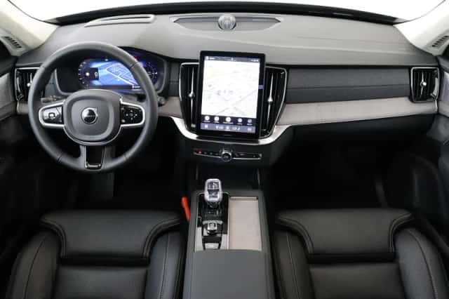 Volvo XC90 (2026) thumbnail 3
