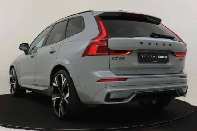 Volvo XC60 (2025) thumbnail 4