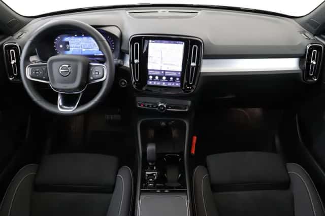 Volvo XC40 (2026) thumbnail 3