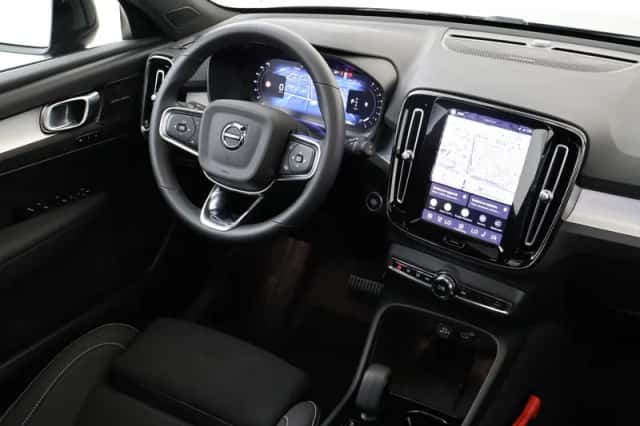 Volvo XC40 (2026) thumbnail 5