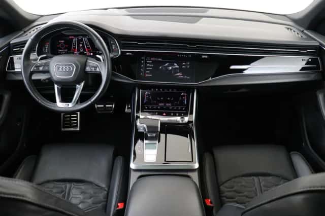 Audi Q8 (2021) thumbnail 3