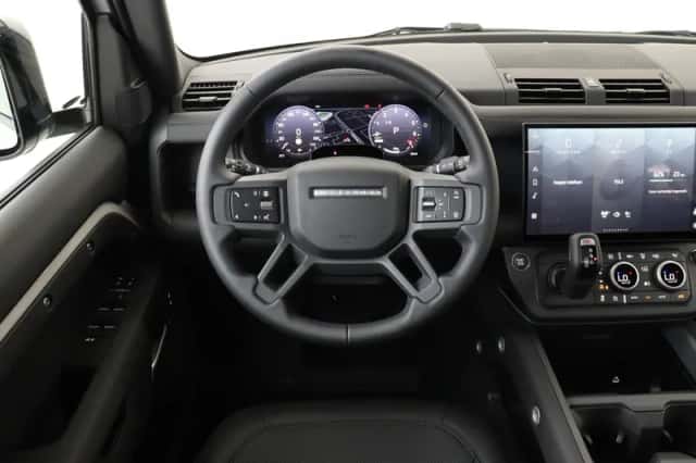 Land Rover Defender (2026) thumbnail 2