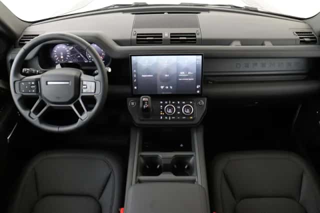 Land Rover Defender (2026) thumbnail 4