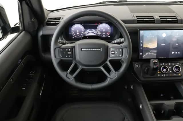 Land Rover Defender (2026) thumbnail 2