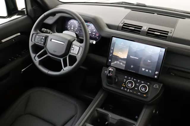 Land Rover Defender (2026) thumbnail 6